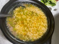 牛肉石锅炒米-陈生记黑鱼馆·20年活鱼现杀(宁波鼓楼店)