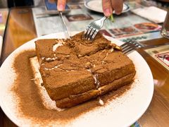 小龙凤漏奶华-小龍鳳餐室(番禺路店)