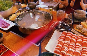 Bamboo Sponge Coconut Chicken Hot Pot Meal