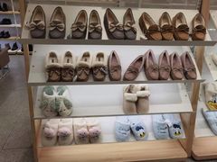 -hotwind热风(中贸广场店)