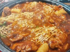 -吉吉向上炭烤鸡肉煲(大学城店)
