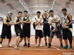 -洛克公园·篮球·足球·羽毛球(莘庄店)