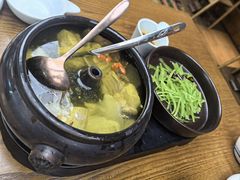 -云海肴·汽锅鸡·云南代表菜(天山百盛优客店)