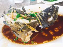 -四川小胡子海鲜(丁村万人海鲜广场店)