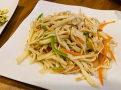 肉沫蘑菇酱原味-我去·春饼文化主题餐厅(国定路总店)