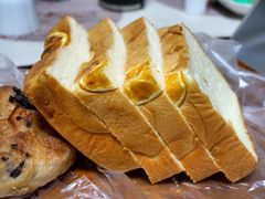 -沁屋面包店(人民东路店)