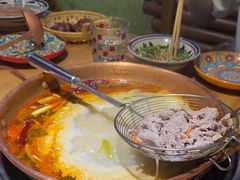 -洱火云南酸菜牛肉火锅(石景山当代商城店)