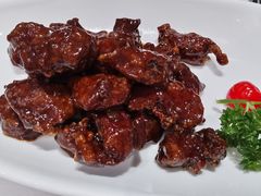 越式牛仔粒-新吉士·上海菜(浦东LCM置汇旭辉店)