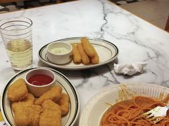 -菲滋意式餐厅(富阳东方茂店)