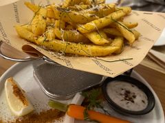 -Mark&Mars Restaurant