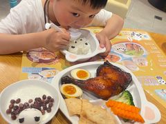 -美食小镇·观赏珍稀鸟类·长隆熊猫酒店