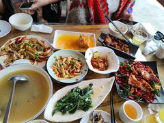 -隔壁老王·家常云南菜(花巷店)