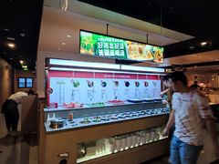 -海底捞火锅(曹安公路店)