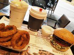 -The Habit Burger Grill 哈比特汉堡(爱琴海店)