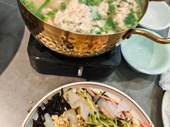 -鑫渔港海鲜本地菜·山海关浑锅(东戴河店)