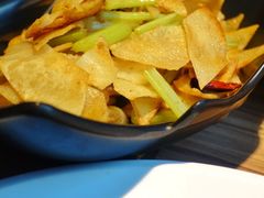 豆丝炒腊肉-房陵农家(东亭店)