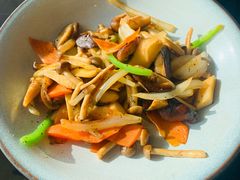 -新鲜特色餐厅(香格里拉大酒店)