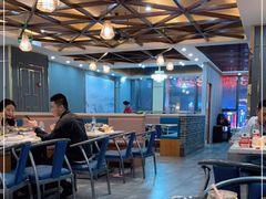 大堂-凤凰路何眼镜香辣蟹(花果园店)