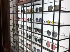-回瑞眼镜·蔡司·依视路官方授权店(广益路万达店)