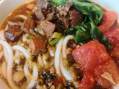 小锅米线-半山腰·云南菜(侨福芳草地店)