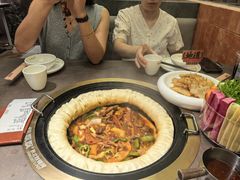 -锅飘飘·东北铁锅炖(雨花客厅店)