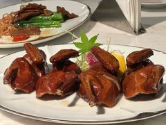 茶皇炸乳鸽-伯衡55·吉品轩(乌鲁木齐南路店)