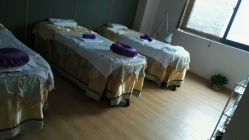 -颜工坊健康美容管理中心喜丽妈妈