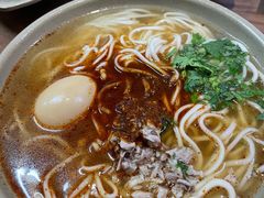 猪肘汤面-亮亮面馆(经六路店)