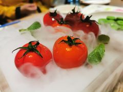 番茄脆菇沙拉-小大董·烤鸭(凤凰汇店)