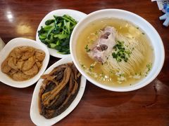 枫镇大肉面-同得兴面馆.苏式面.三虾面(园区店)