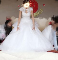 -喜喜婚纱HAPPINESS STUDIO奢定馆(海淀体验馆)