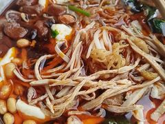-老五鸡丝豆花面粉(瑞金北路68号院店)