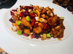 宫爆鲜虾球-渝半城经典川粤菜(重庆天地店)