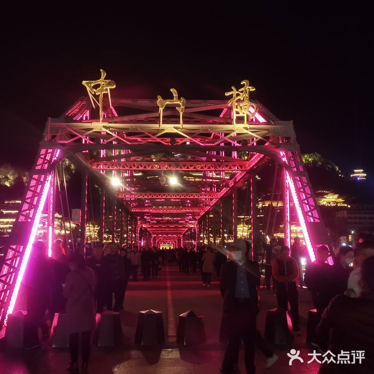 为了一碗正宗兰州牛肉面，打工仔周末飞兰州，且2天搞定旅游行程