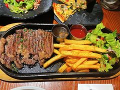 澳洲谷饲黑安格斯西冷牛排-澳骄 Aussie Kitchen·手工披萨·西餐(国大店)