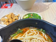 -桂在香知桂林米粉(红博中央公园店)