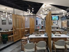 大堂-屋头串串(新街里店)