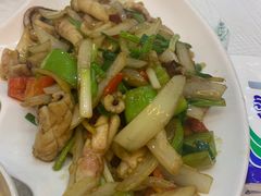 -覃记海鲜美食餐厅