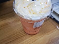 -瑞幸咖啡(济南绿城玉兰广场店)