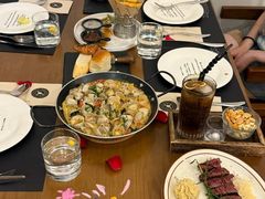 -Mark&Mars Restaurant