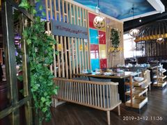 -三人行骨头王火锅(长寿店)