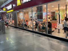 门面-麦当劳(轻轨曹杨路店)