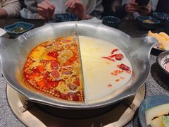 -湊湊火锅·茶憩(打浦桥日月光店)