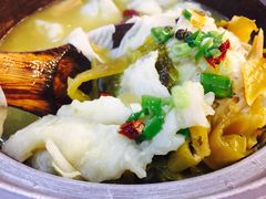 -周鱼小馆石锅酸菜鱼(活力汇店)