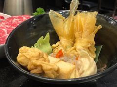 一哥自制鲜鱼腐-一哥澳门豆捞 · 十七年经典澳门火锅(四季天地店)