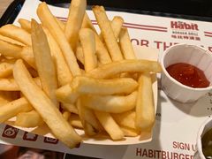 -The Habit Burger Grill 哈比特汉堡(复兴soho店)