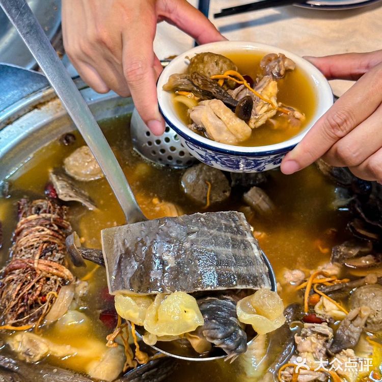 跟着本地人去的…谁喝谁知道🤫