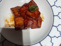 -虹潮荟·餐桌上的美食地理(太阳宫店)