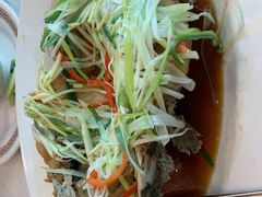 -光海鲜鱼翅餐厅(叻差拉披色路店)