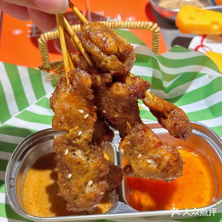  馋哭隔壁小孩的炭烤铺～超绝包浆豆腐